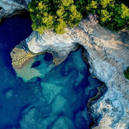 Апартаменты Aria *